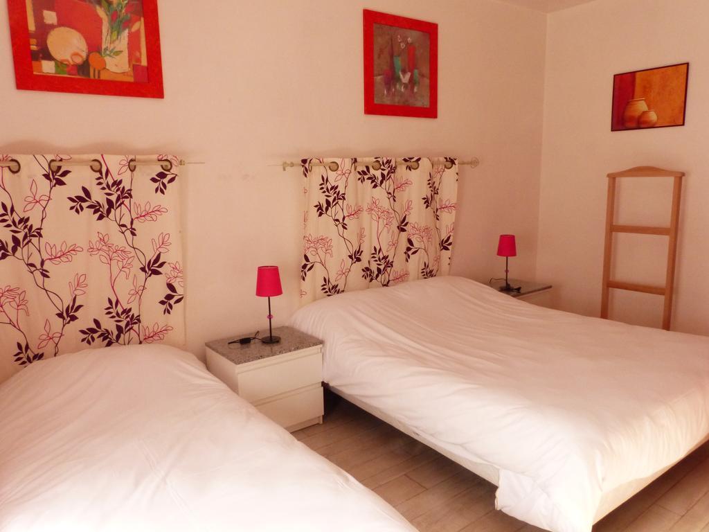 Logis Hotel Au Croissant Buzançais Екстериор снимка
